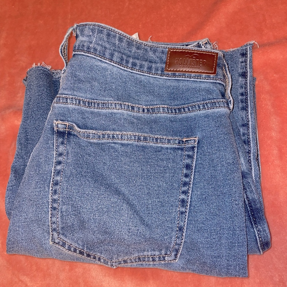 Hollister Mom jeans. size 13r